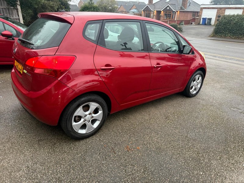 KIA VENGA