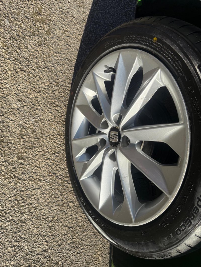 SEAT IBIZA