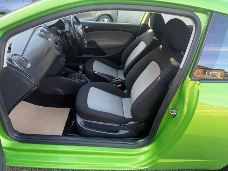 SEAT IBIZA