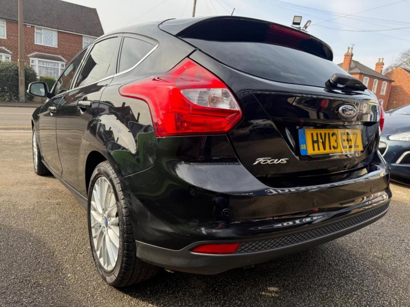 FORD FOCUS