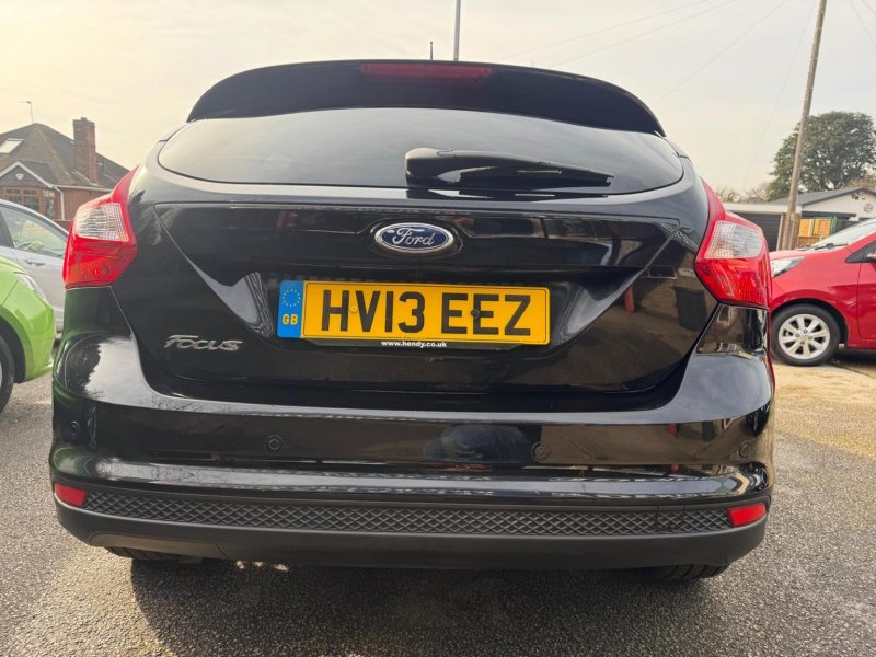 FORD FOCUS