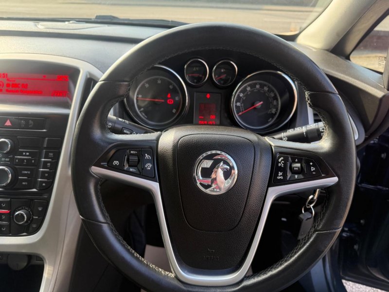 VAUXHALL ASTRA