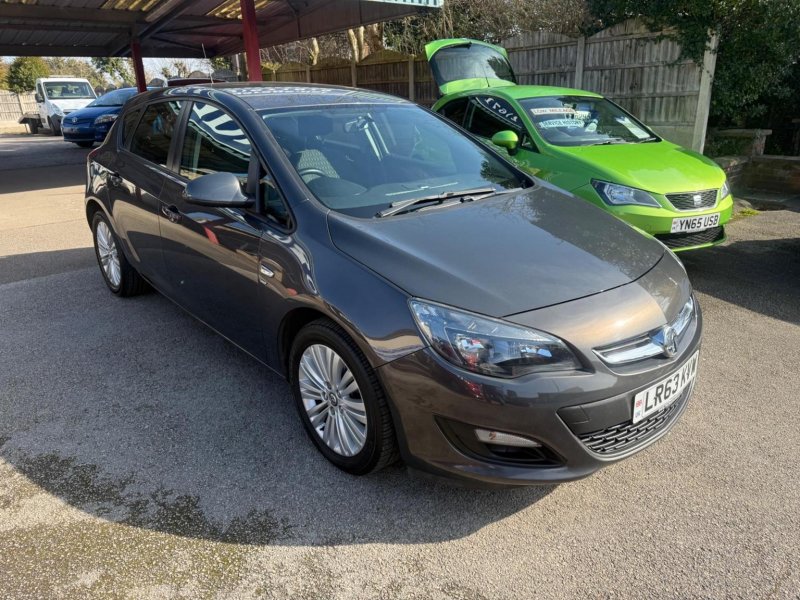 VAUXHALL ASTRA