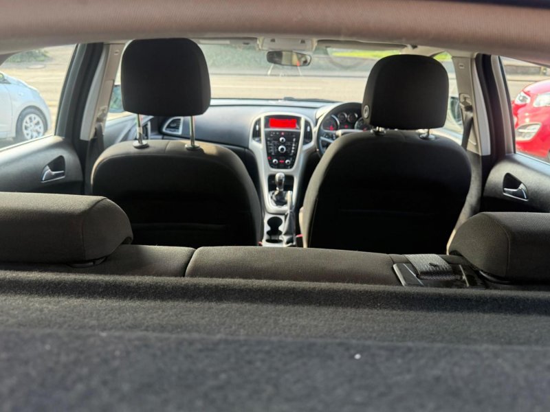 VAUXHALL ASTRA