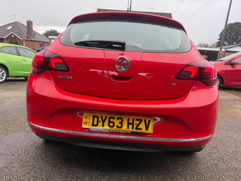 VAUXHALL ASTRA