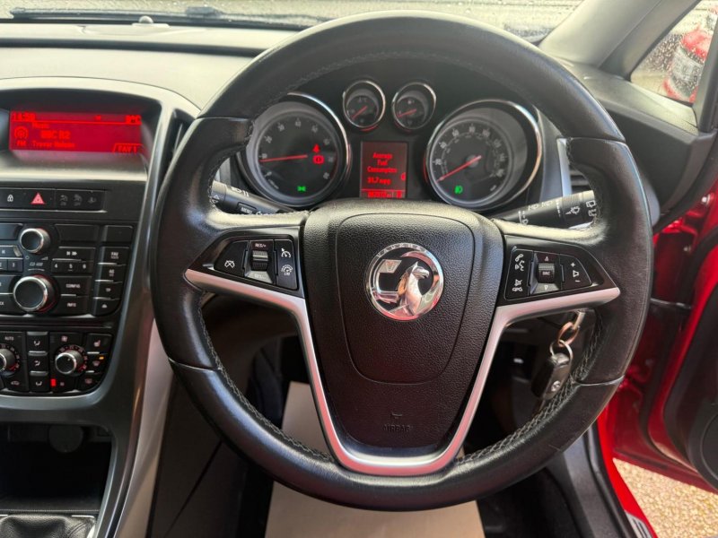 VAUXHALL ASTRA