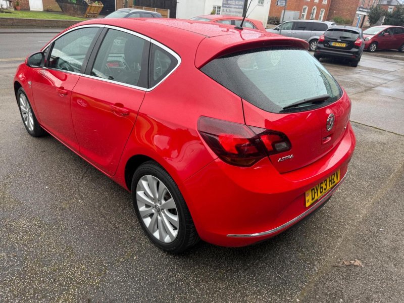 VAUXHALL ASTRA