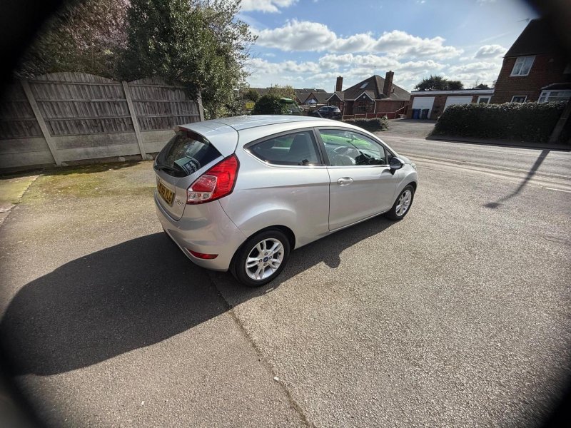 FORD FIESTA