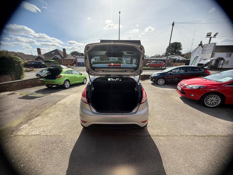 FORD FIESTA