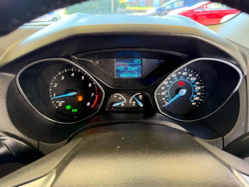 FORD FOCUS