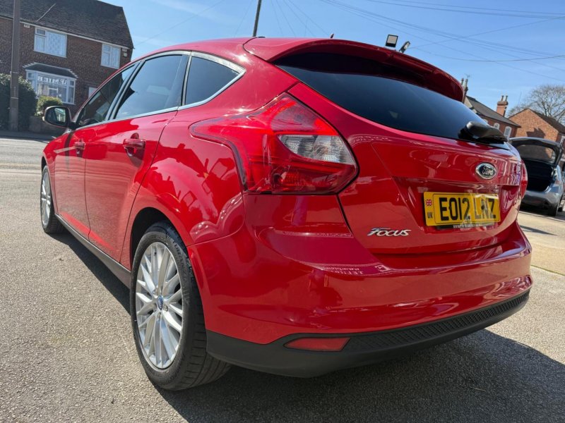 FORD FOCUS
