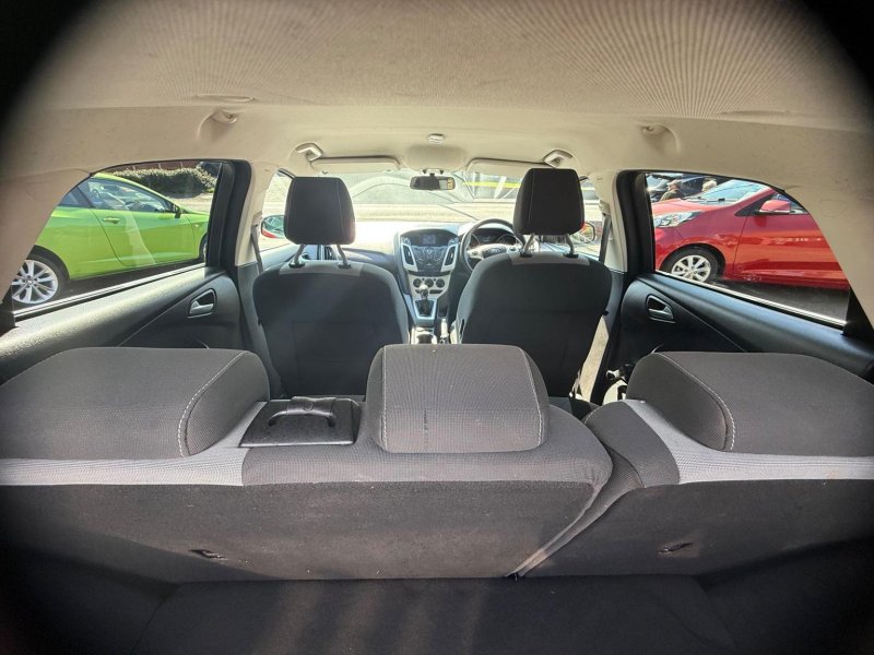 FORD FOCUS