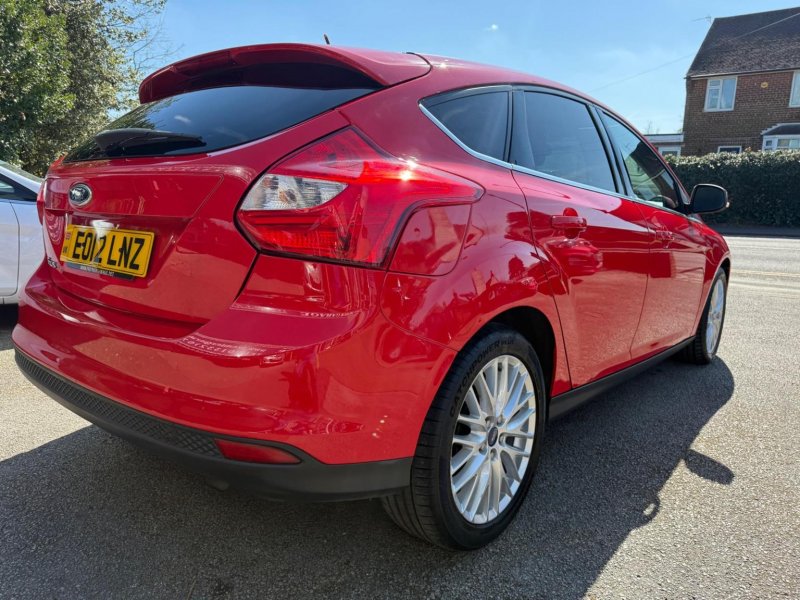 FORD FOCUS