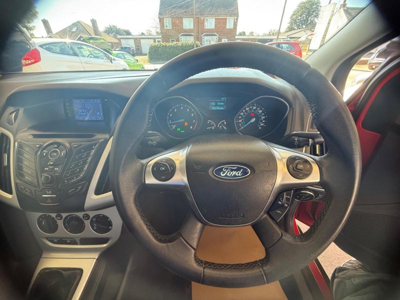 FORD FOCUS