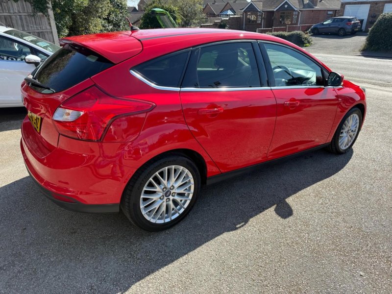 FORD FOCUS