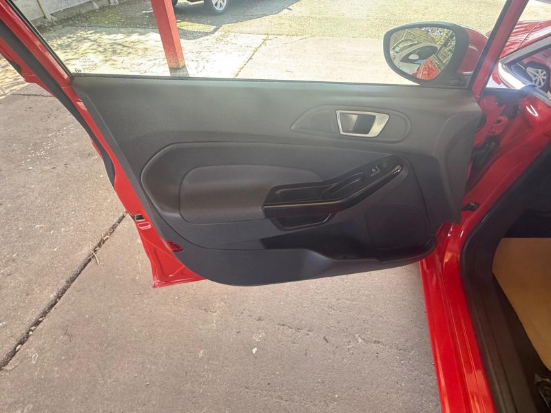 FORD FIESTA