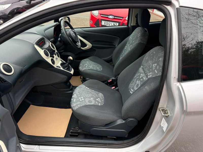 FORD KA