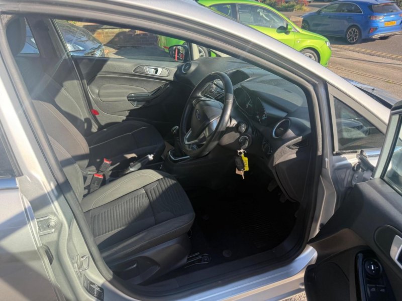FORD FIESTA