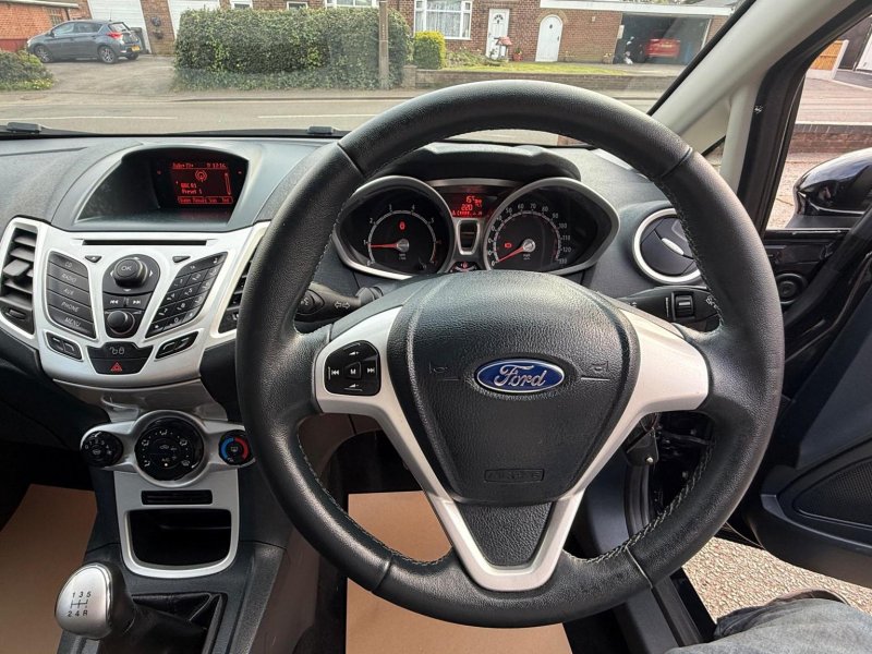 FORD FIESTA