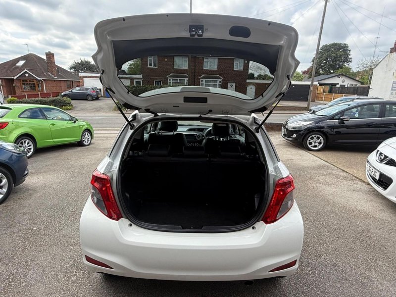 TOYOTA YARIS