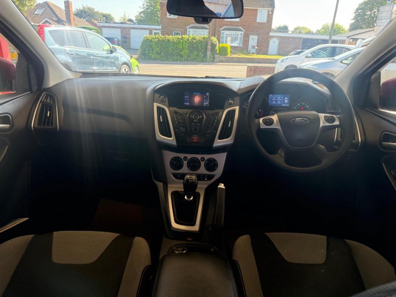 FORD FOCUS