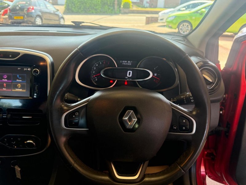 RENAULT CLIO