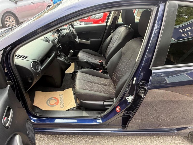 MAZDA MAZDA2