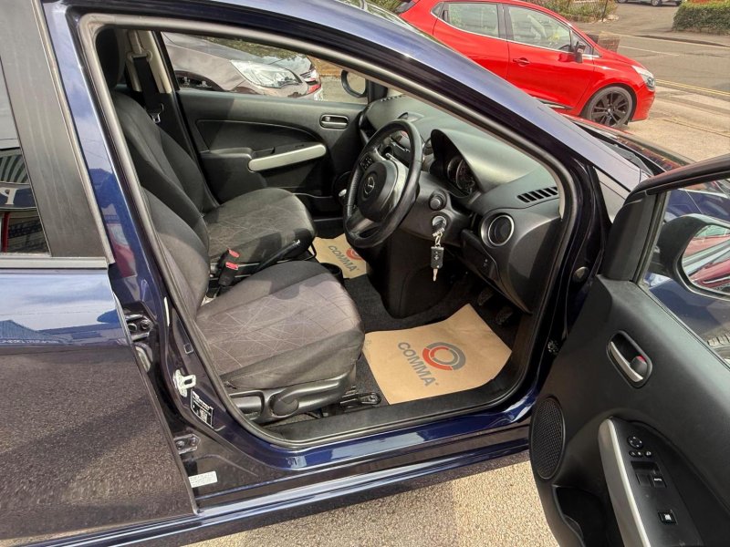 MAZDA MAZDA2