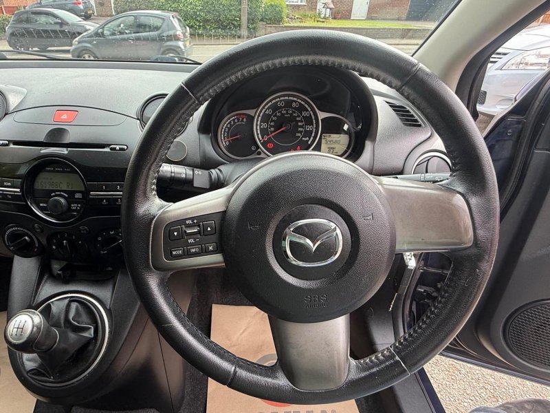 MAZDA MAZDA2