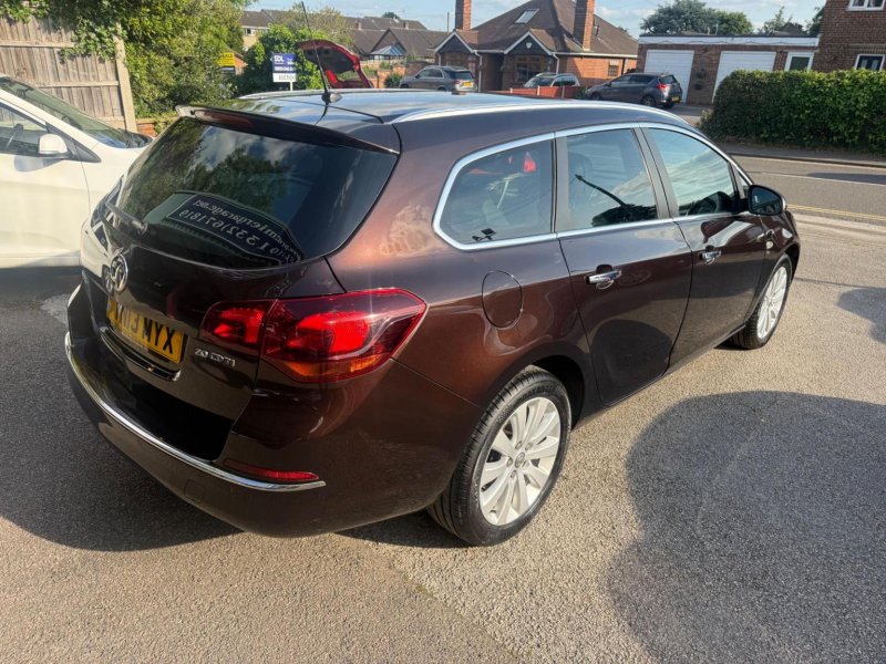 VAUXHALL ASTRA