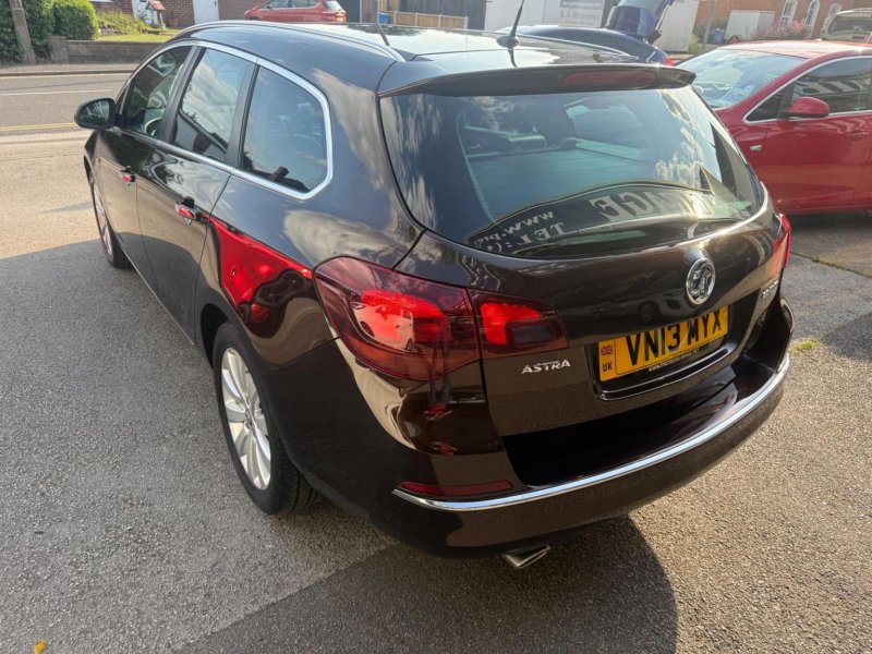 VAUXHALL ASTRA