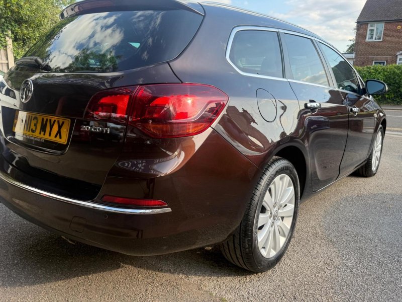 VAUXHALL ASTRA