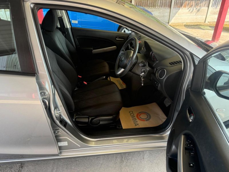 MAZDA MAZDA2
