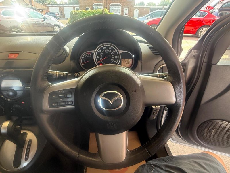 MAZDA MAZDA2