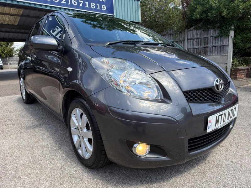 TOYOTA YARIS
