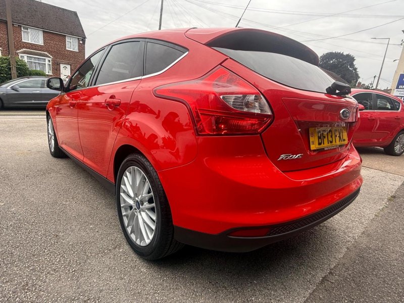 FORD FOCUS