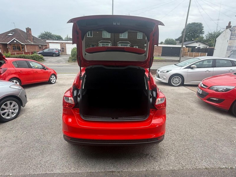 FORD FOCUS