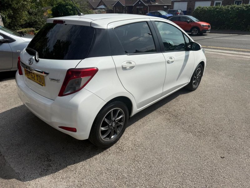 TOYOTA YARIS